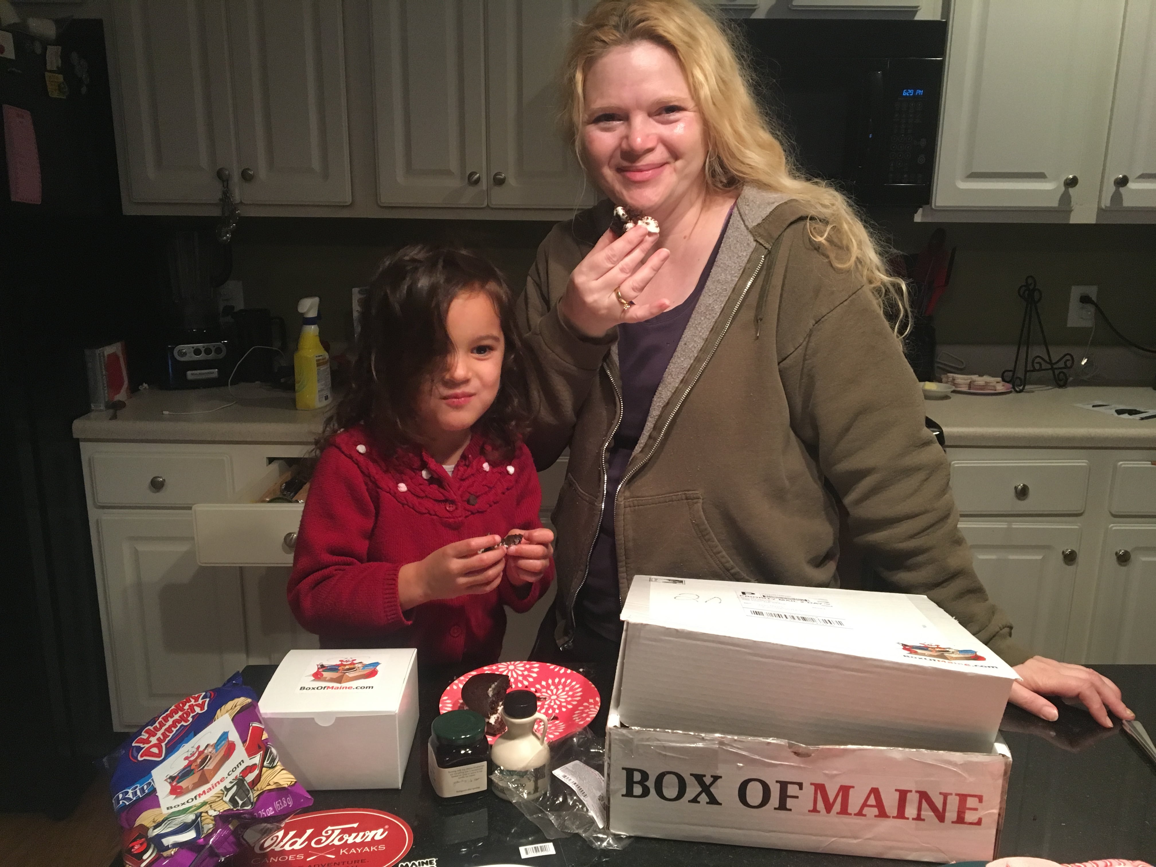 Create and Order A 7Item Box Of Maine Box Of Maine